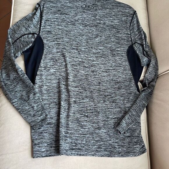Under Armour and grey black shirt, men’s medium, 100% polyester - Picture 7 of 9